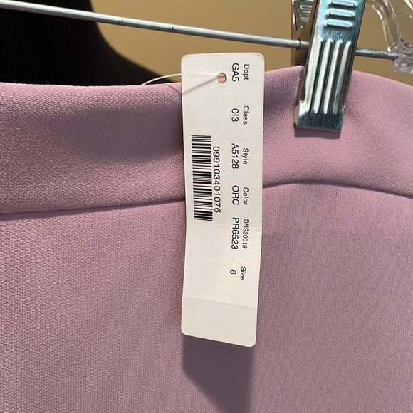 NWT Jcrew skirt, size 6, dusty pink - Picture 2 of 3